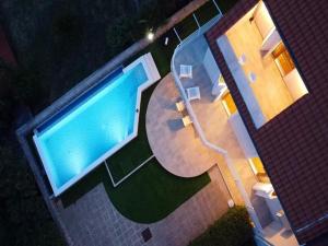Swimmingpoolen hos eller tæt på Villa Vita,free wifi,nearby sea + 42 billeder