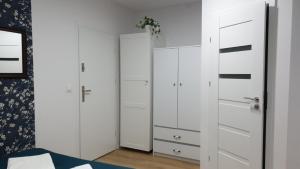 Zdjęcie z galerii obiektu Stadion Narodowy Warszawa UNIT ApartmentMini noclegi Super lokalizacja przy Metro MiniStudio with private banthroom w Warszawie