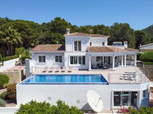 Bazén v ubytovaní Villa El Portet by Interhome alebo v jeho blízkosti