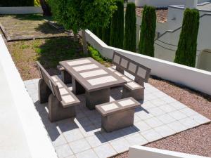Vonkajšia záhrada v ubytovaní Villa El Portet by Interhome