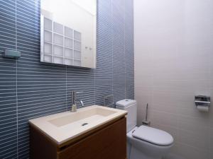 Kúpeľňa v ubytovaní Villa El Portet by Interhome