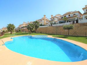 The swimming pool at or close to Holiday Home Flor de Ponoig by Interhome