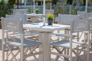 A restaurant or other place to eat at Hotel Imperiale