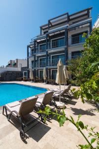 Bazén v ubytování M Suite nebo v jeho okolí