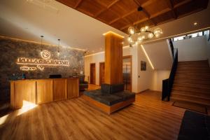 Зображення з фотогалереї помешкання Hotel Kulla e Bajraktarit у місті Bogë