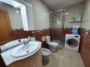 Łazienka w obiekcie Rico Apartaments Ricosol