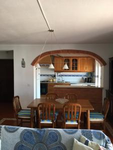 Virtuvė arba virtuvėlė apgyvendinimo įstaigoje Stay Porto Côvo