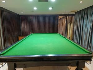 Biliár nebo kulečník v ubytování Hotel Sri Sutra PJ 222 + 30 fotografií