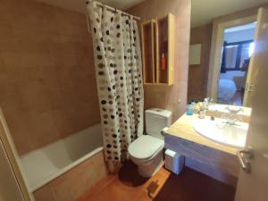 Kúpeľňa v ubytovaní MSJ 57 Apartamento en Marina Sant Jordi