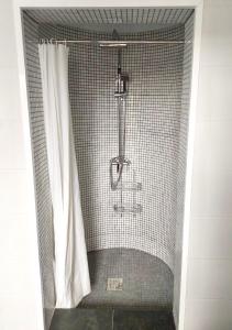 A bathroom at Villa Mare Bella Chao sea view private heated solar pool AC