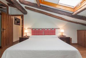 Cama o camas de una habitación en Casona De La Salceda