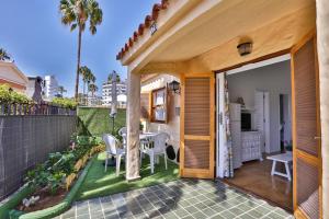 A balcony or terrace at Bungalow Santa Fe de 2 habitaciones