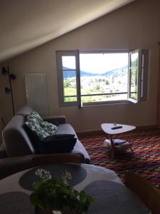 Zdjęcie z galerii obiektu Studio quartier Gouttridos avec vue sur le Lac w mieście Gérardmer +3 zdjęcia