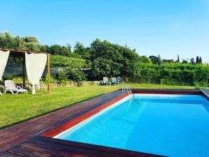 The swimming pool at or close to Relais Valpolicella B&B