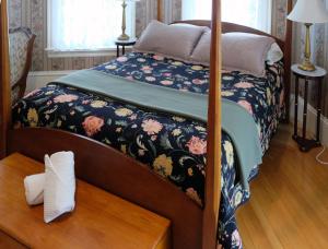 Cama o camas de una habitación en Guilford Bed and Breakfast