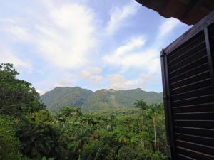 A general mountain view or a mountain view taken from A luxussátrat