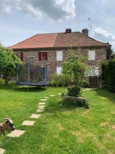 Afbeelding uit fotogalerij van Maison chaleureuse avec cheminée et extérieur in Luxeuil-les-Bains