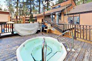 Μπαλκόνι ή βεράντα στο The Summit E3