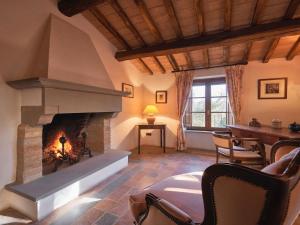 Posedenie v ubytovaní Monte House Umbria with Pool and Garden