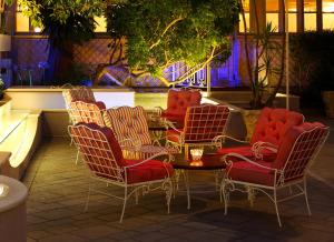 A seating area at Bella Venezia