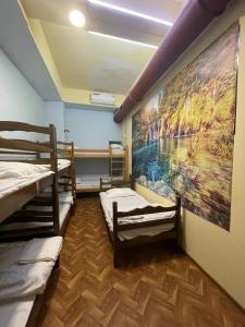 Voodi või voodid majutusasutuse Kataryn Hostel toas