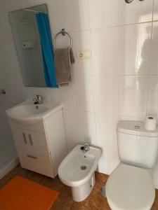 Ένα μπάνιο στο Apartamento Malaga Aeropuerto
