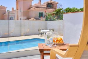 Imagen de la galería de Relax, Family, Telecommuting & Private Pool, en Vélez-Málaga