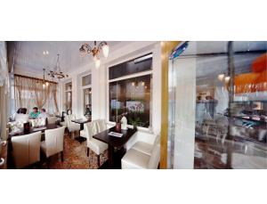 Χώρος καθιστικού στο Hotel Afrodita