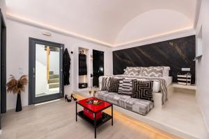 Gallery image of Saint Sin Suites - Adults Only in Imerovigli