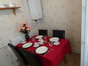 Foto dalla galleria di Home with a view a Liverpool