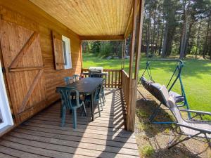 Fotografia z galérie ubytovania Chalets au bord de l’eau v destinácii Lapte