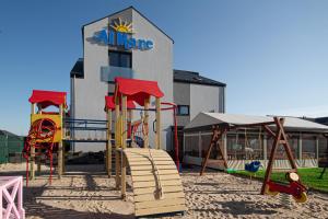 Herní místnost nebo prostor pro děti v ubytování Domki i Apartamenty Al Mare