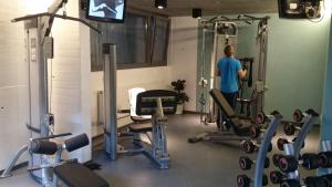 Fitness centrum a/nebo fitness zařízení v ubytování Das Eckert - Lifestyle Design Hotel & Fine Dining bei Basel (Grenzach)