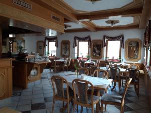 ห้องอาหารหรือที่รับประทานอาหารของ Bengel's Hotel zur Krone
