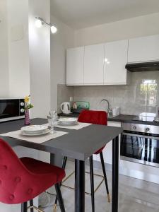 Kuchyňa alebo kuchynka v ubytovaní Leona apartment Vidikovac, Pula