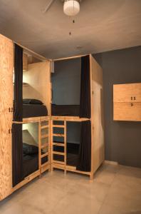 Postel nebo postele na pokoji v ubytování Maui Hostels Playa del Carmen