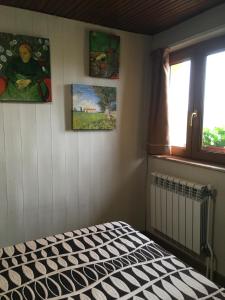 Postel nebo postele na pokoji v ubytování LA CASA DE LOS GÜELOS