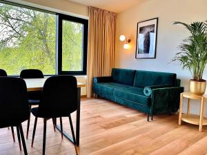 Posezení v ubytování SIRENA + 19 fotografií