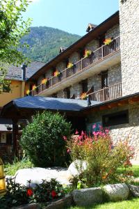 Gallery image of Hotel Saurat in Espot