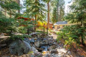 Galeriebild der Unterkunft Backyard Oasis in South Lake Tahoe