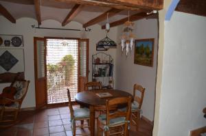 Fotografie z fotogalerie ubytování La Casa Del Teix v destinaci Eslida