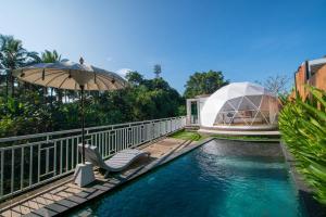 Bazén v ubytování Triyana Resort and Glamping nebo v jeho okolí