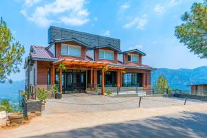 Gallery image of StayVista at Pristine Pines in Kasauli