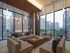 Roynet Hotel Seoul Mapoにあるシーティングエリア