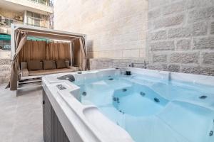 エルサレムにあるSea U Jerusalem Mahane Yehuda Apartment Hotelのギャラリーの写真