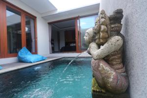 Πισίνα στο ή κοντά στο Stana Kendran Villa