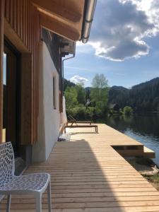 Un paisaje natural cerca del chalet de montaña