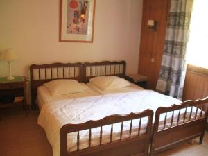 Appartement Châtel, 2 pièces, 5 personnes - FR-1-200-206にあるベッド