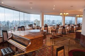 Posezení v ubytování Hotel Estelar Miraflores