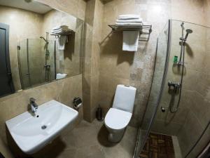 Vannituba majutusasutuses Hotel Stancia Kazbegi - City Center